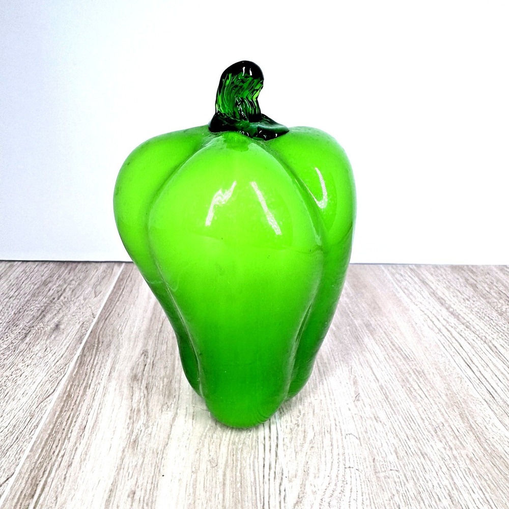 Vintage Art Glass Green Pepper Paperweight Blown Glass Vegetable Decor